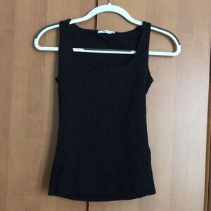 Black Sleeveless Top